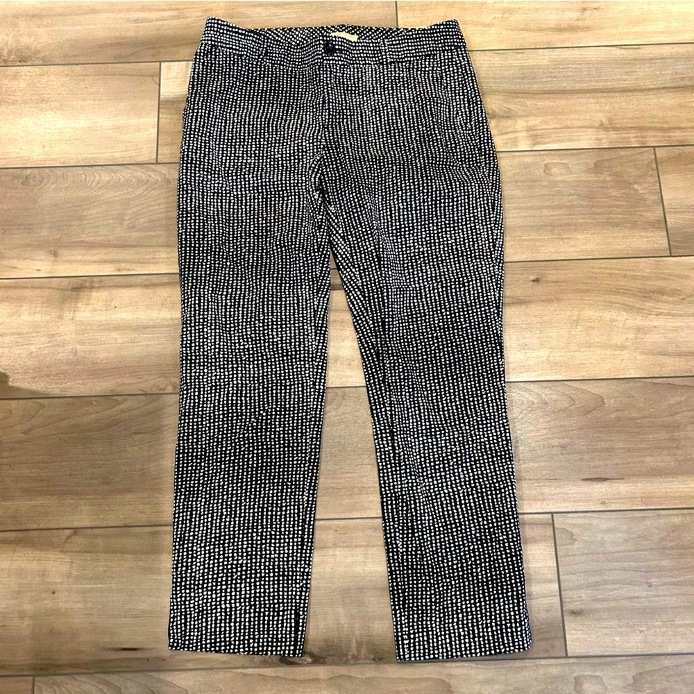 Banana Republic Patterned Pants Comfortable Stretchy Black & White Size 8 EUC